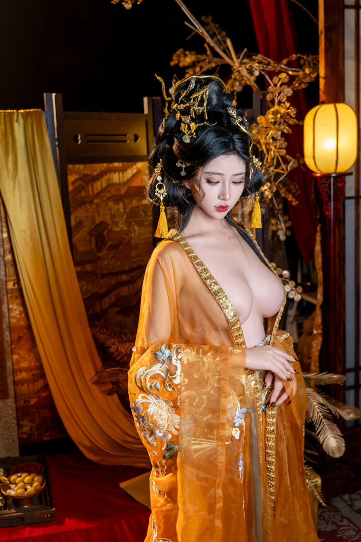 年年Nnian - Golden Snake New Year (47) (2).jpg